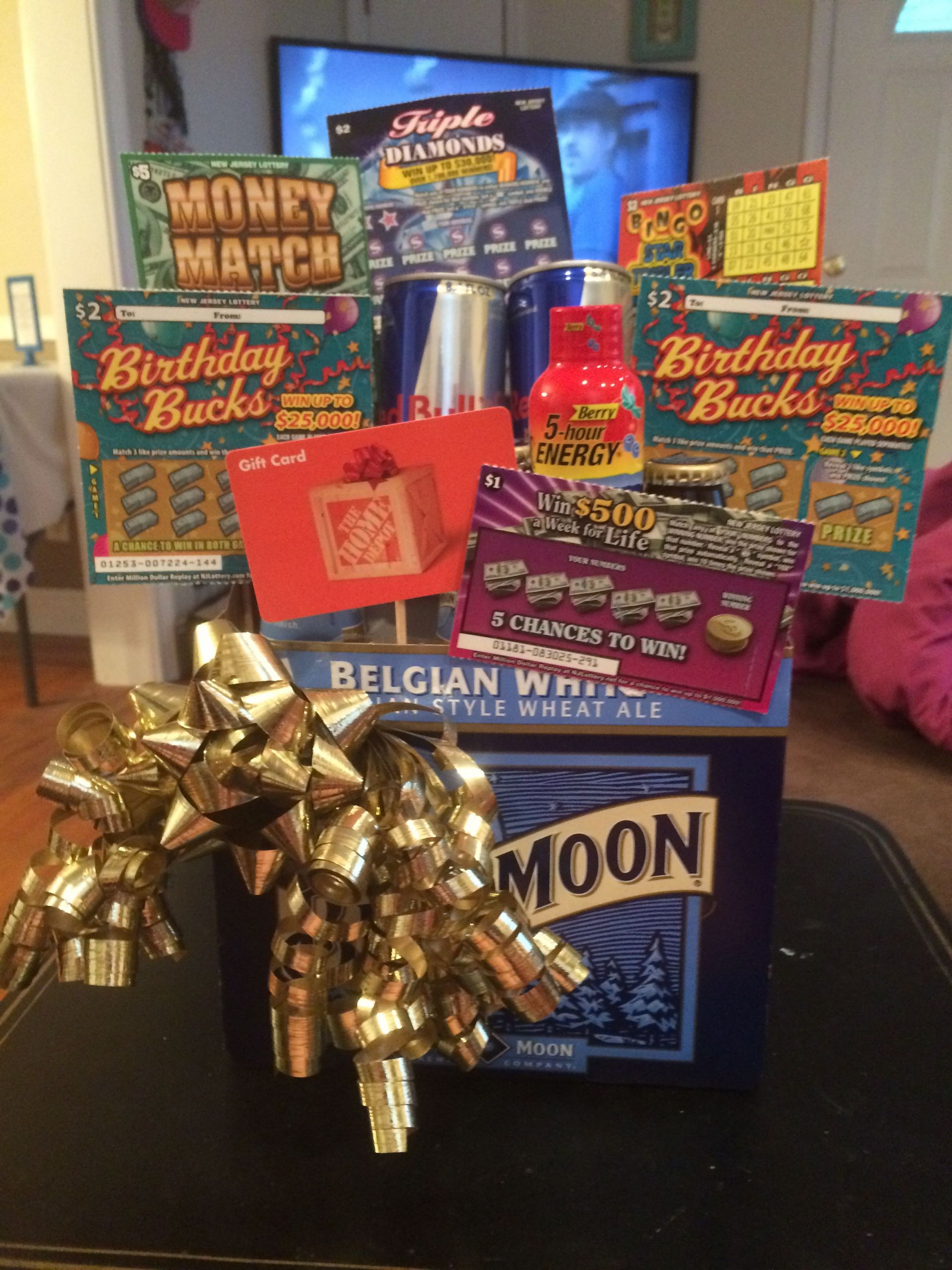 Birthday Gift Baskets For Him
 DIY birthday beer t basket for him 🍻