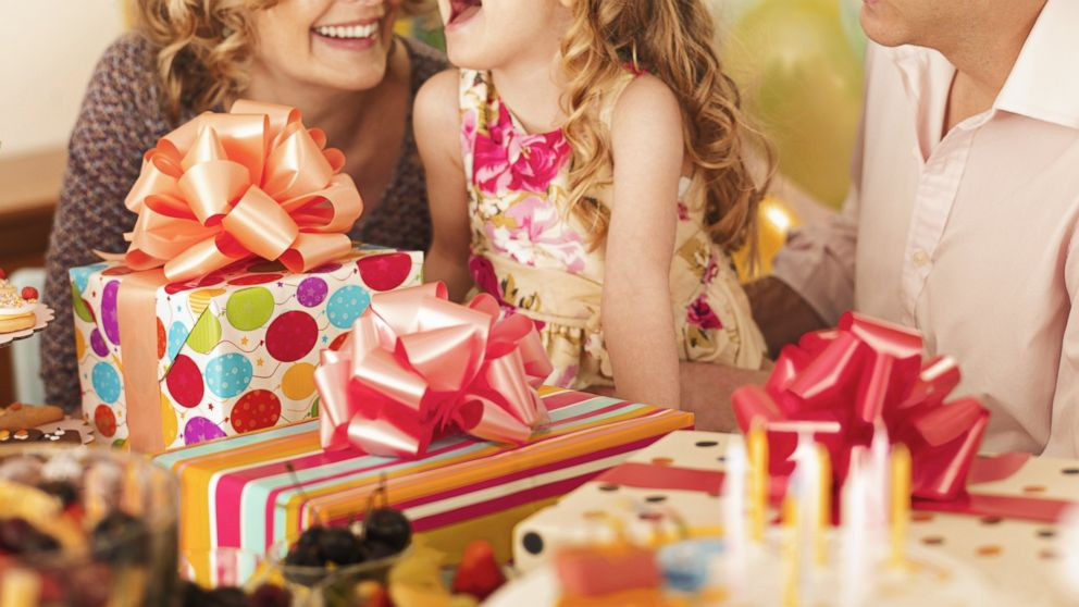 Birthday Gifts From Kids
 Kids Birthday Gift Registries Parents Take on Trend