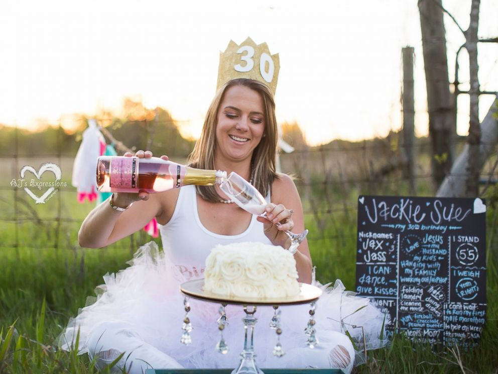 Birthday Photo Shoot Ideas Adults
 grapher s Adorable Adult Cake Smash s Put the
