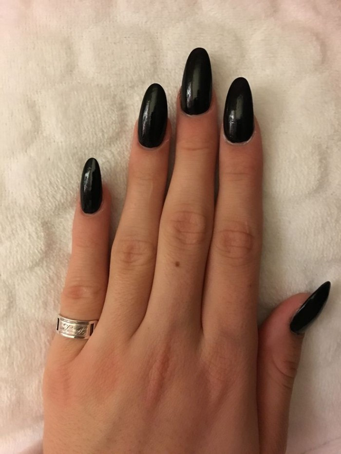 Black Acrylic Nail Ideas
 1001 Ideas for Trendy and Beautiful Almond Shaped Nails