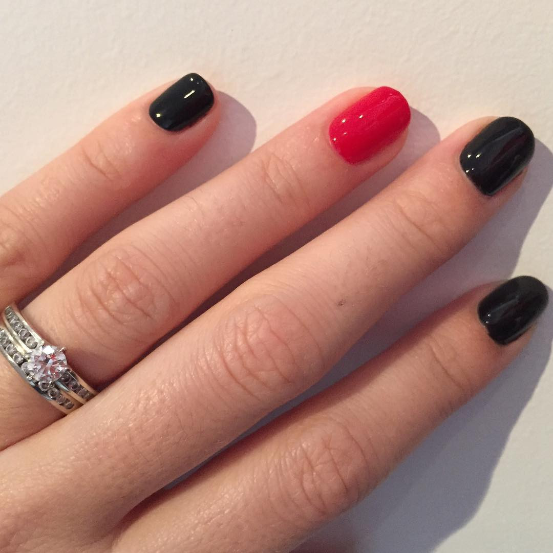 Black And Red Nail Ideas
 21 Black and Red Nail Art Designs Ideas