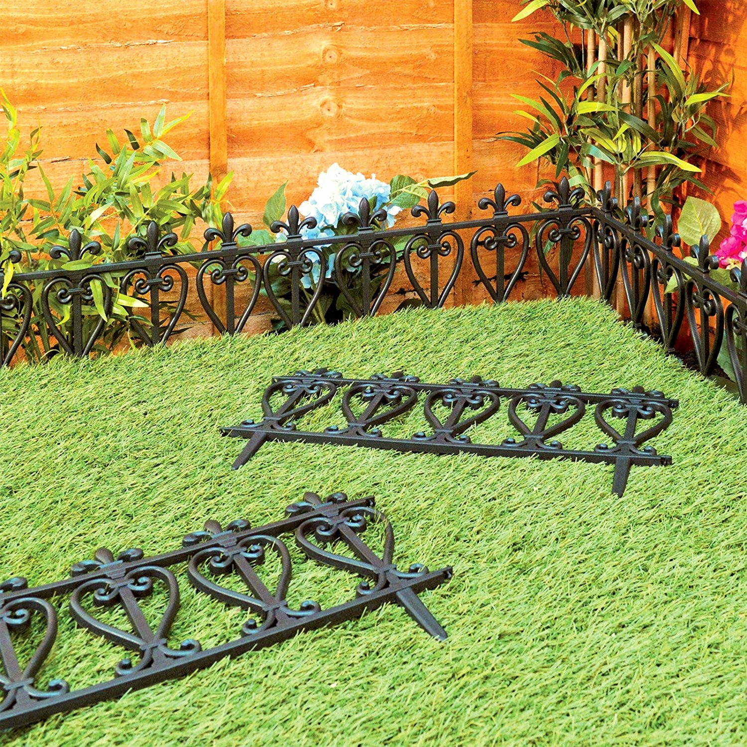 Black Metal Landscape Edging
 Ideas Presenting Lowes Garden Edging For Beautify And