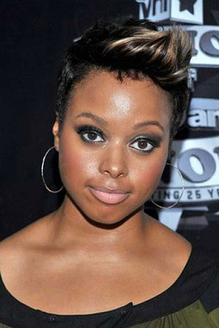 Black Short Hairstyles For Round Faces
 12 Short Haircuts for Black Women with Round Faces