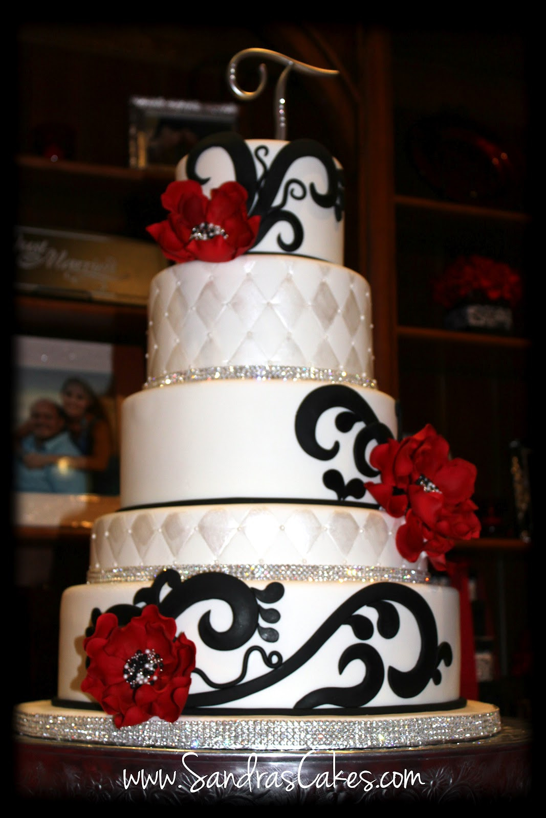 Black White And Red Wedding Cakes
 Red Black and White Wedding Cake