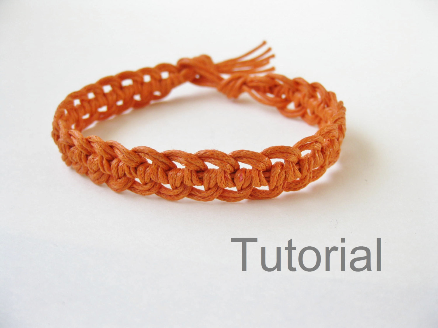 Bracelet Macram
 Quick macrame bracelet photo tutorial pattern pdf orange
