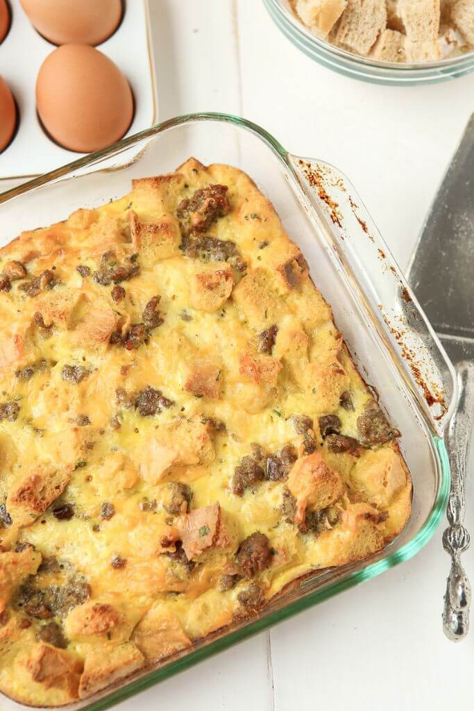 Breakfast Casserole With Bread
 Easy Sausage and Egg Breakfast Casserole with Bread Play