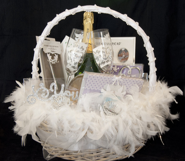 Bridal Gift Basket Ideas
 20 WONDERFUL WEDDING GIFT IDEAS – UberLyfe