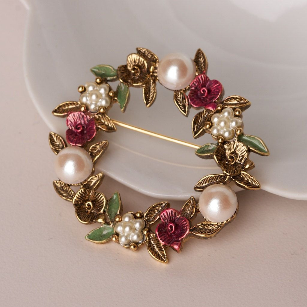 Brooches Jewellery
 Vintage Brooch Faux Pearls and Enamel Flowers