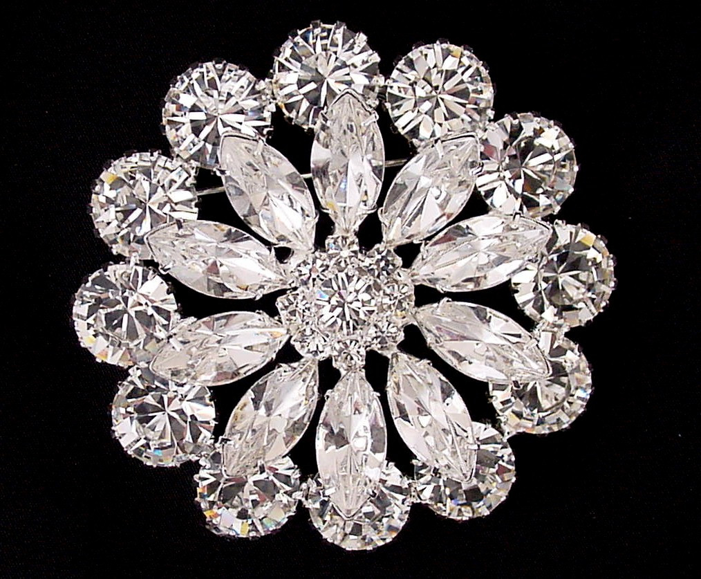 Brooches Jewellery
 Bridal Brooches made with Swarovski Crystal Rhinestones