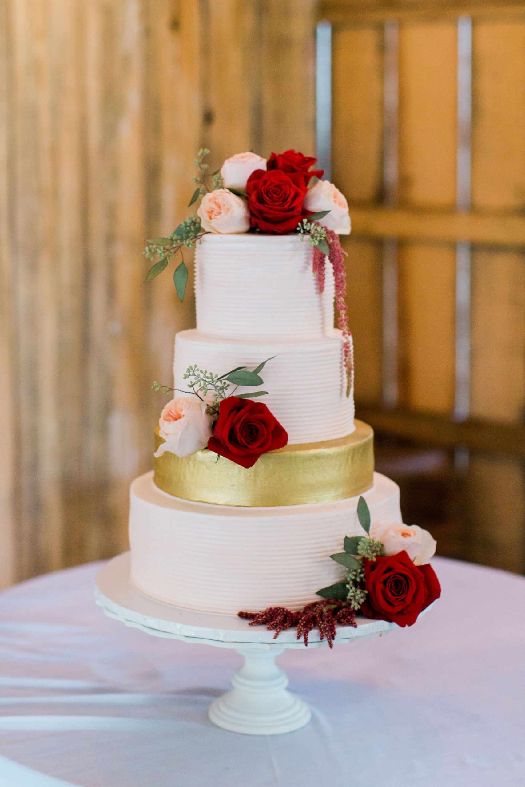 Burgundy Wedding Cakes
 Romantic White Wedding Cake With Burgundy Flowers