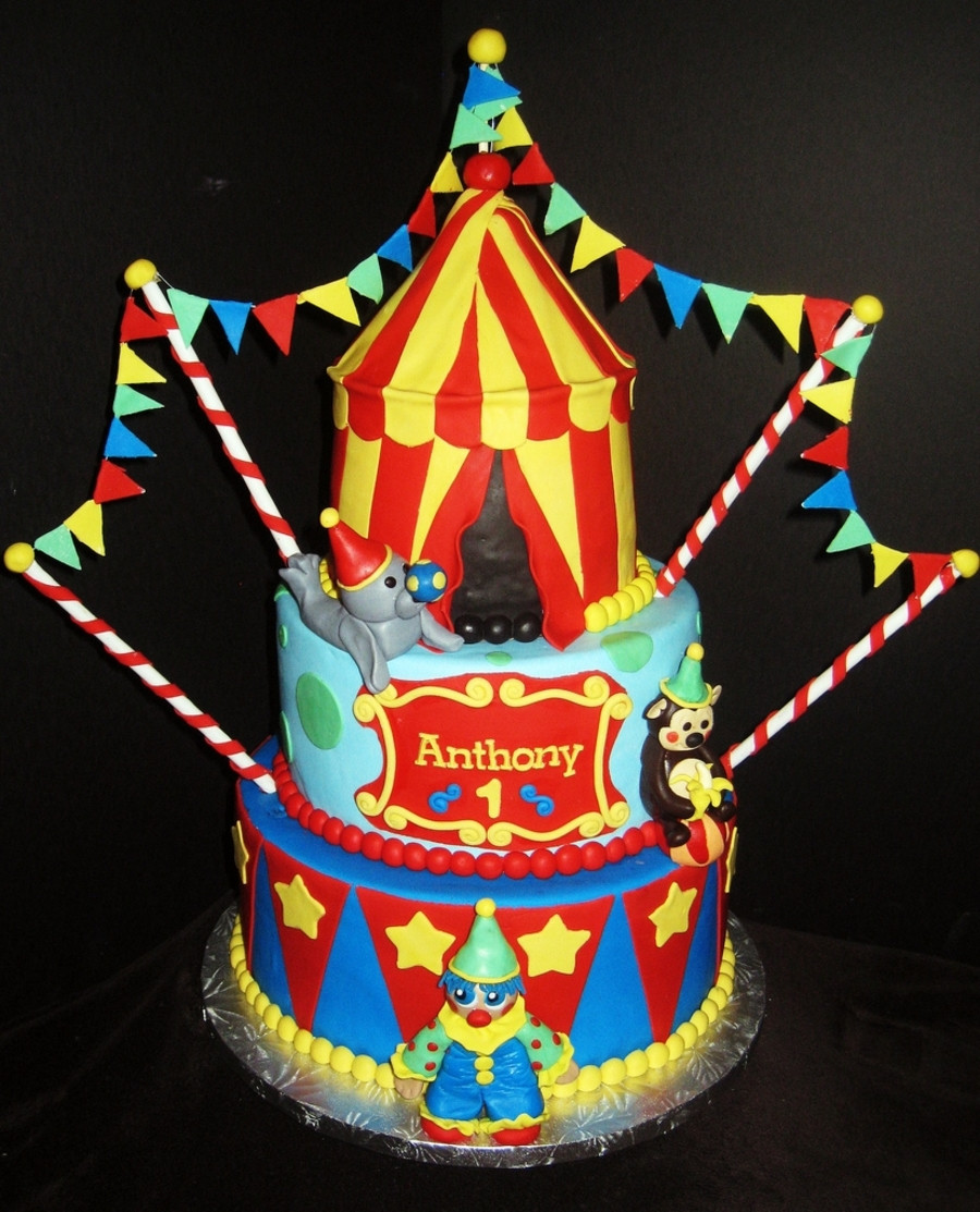 Carnival Themed Birthday Cakes
 Circus Themed Birthday Cake Smash Cake & Popcorn Cake