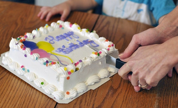 Carvel Birthday Cakes
 Here s How To Win A $50 Carvel Gift Card In September For