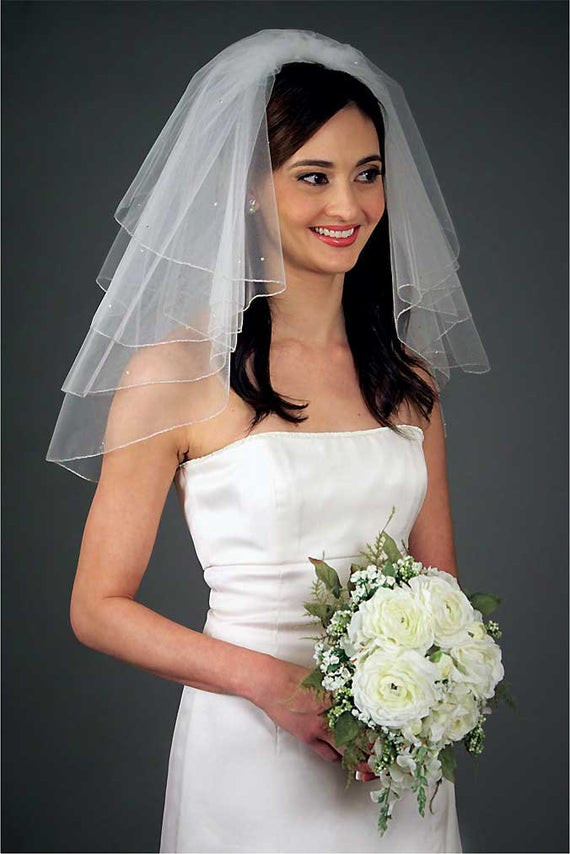 Casual Wedding Veils
 Shoulder length multi layer informal wedding veil