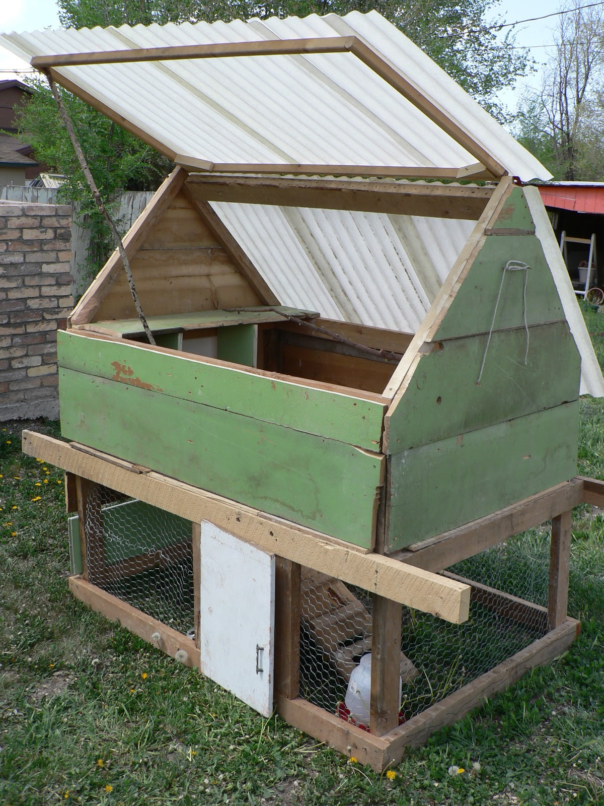 Chicken Coop DIY Plans
 DIY Chicken Coop Bless This Mess