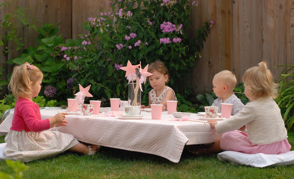 Childrens Tea Party Ideas
 A TEA PARTY PLAY DATE — WINTER DAISY interiors for children