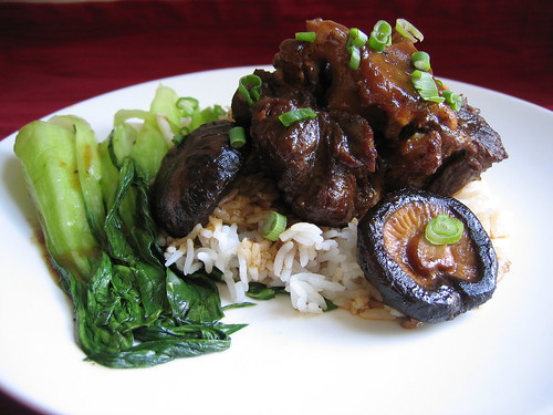 Chinese Oxtail Stew
 Chinese Braised Oxtail Stew