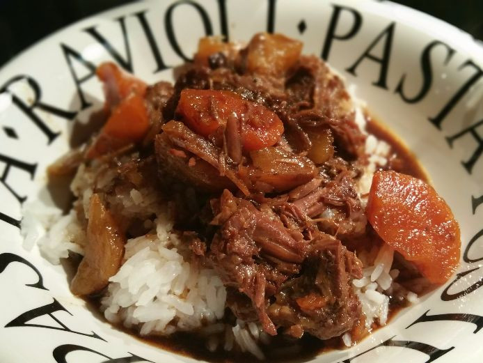 Chinese Oxtail Stew
 Chinese braised oxtail in Instant Pot Asianfoodtrail