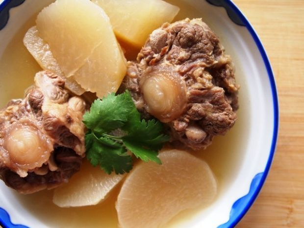 Chinese Oxtail Stew
 Pin on Soups and Stews