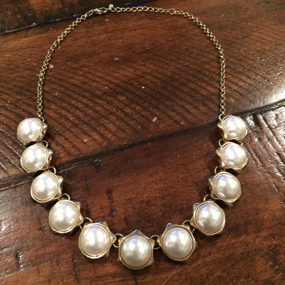Choker Necklace Forever 21
 Forever 21 Jewelry Pearl And Gold Choker Necklace