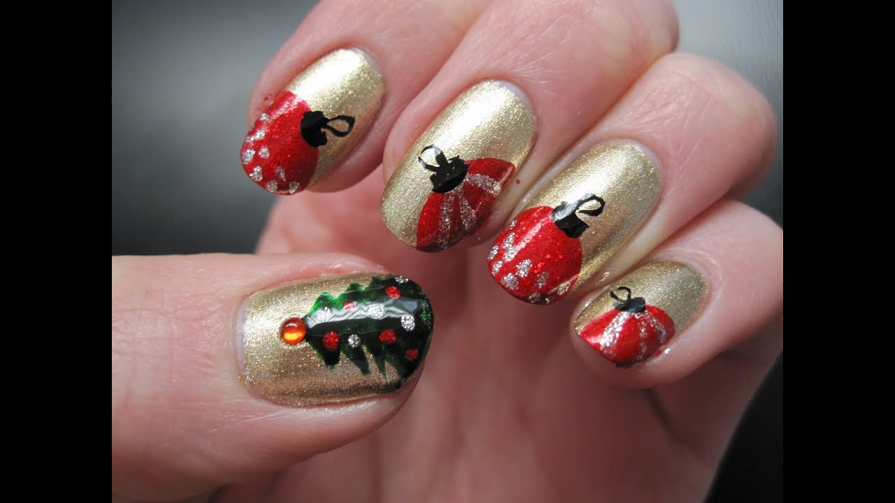 Christmas Nail Designs Pictures
 Christmas Tree Nails Christmas Manicure