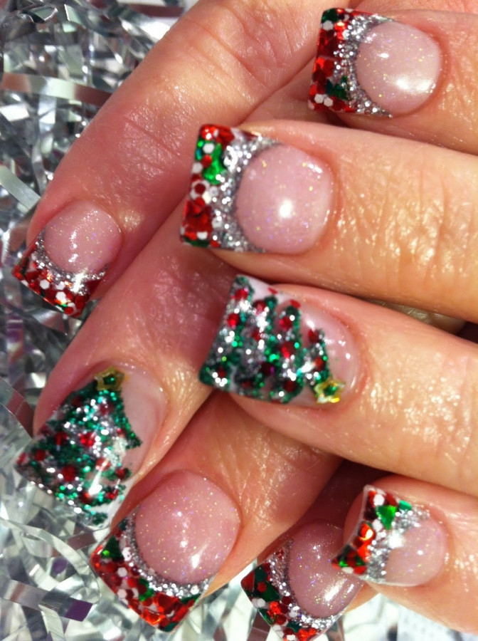 Christmas Nail Designs Pictures
 Christmas Themed Nail Art Designs