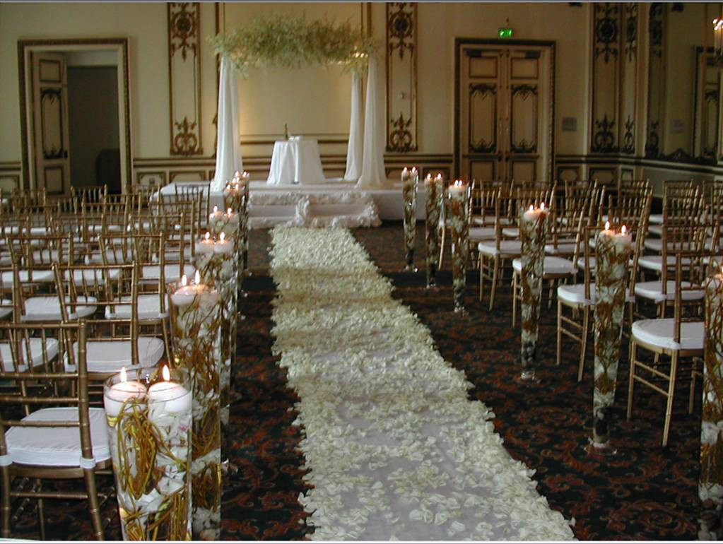 Church Decorations For Weddings
 Coordination Wedrose Wedding Decor Segment 6 The Ceremony