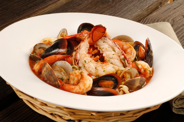 Cioppino Seafood Stew
 Lobster Shrimp and Scallop Cioppino