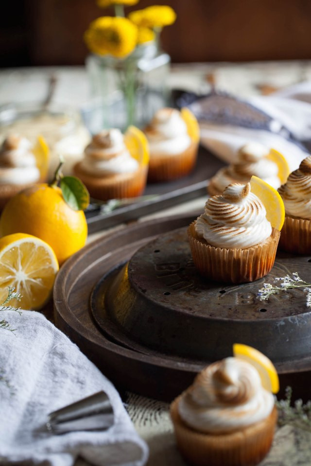Clean Eating With A Dirty Mind
 Lemon Meringue Cupcakes