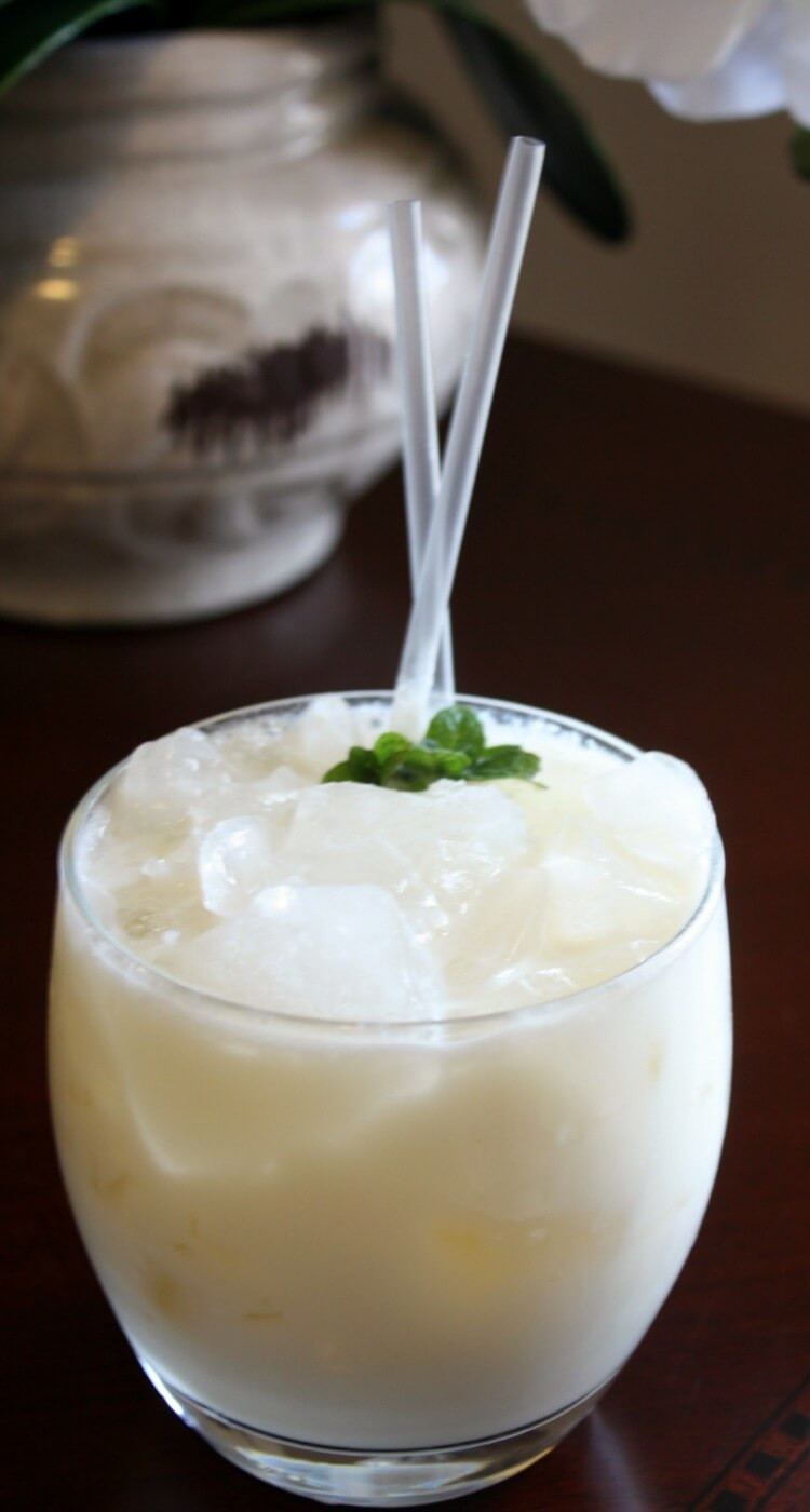 Coconut Rum Recipes Cocktails
 Pineapple Coconut RumChata Cocktail Daily Appetite