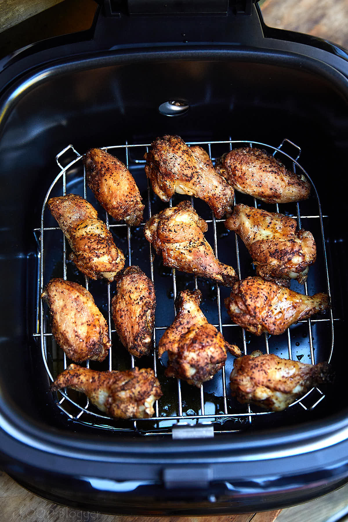 Cooking Chicken Wings In Air Fryer
 Extra Crispy Air Fryer Chicken Wings i FOOD Blogger