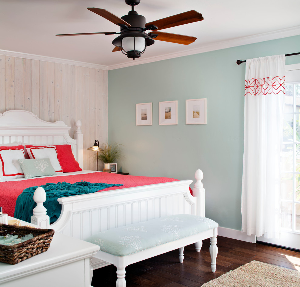 Coral Color Bedroom
 Lovely Coral Color Scheme decorating ideas