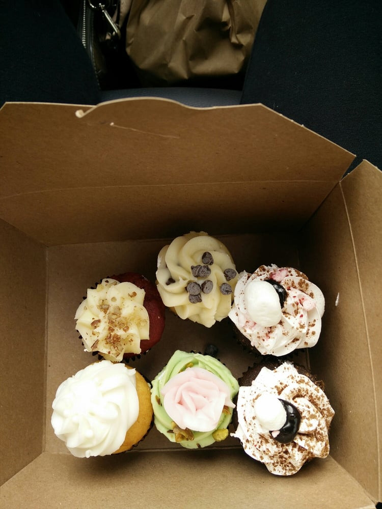 Cupcakes Winter Park
 Smallcakes Order Food line 118 s & 66 Reviews