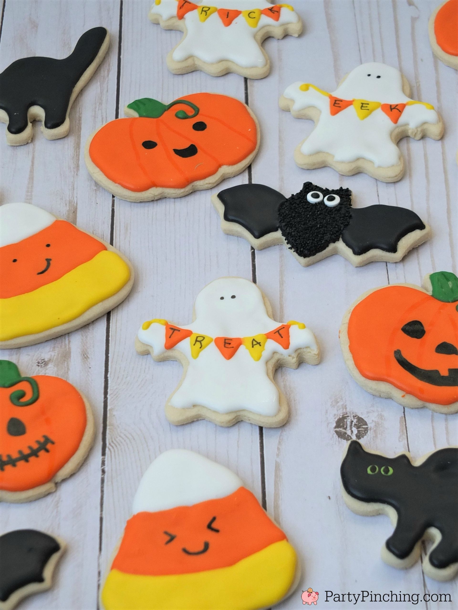 Cute Halloween Cookies
 Halloween sugar cookies decorated ghost banner cookies