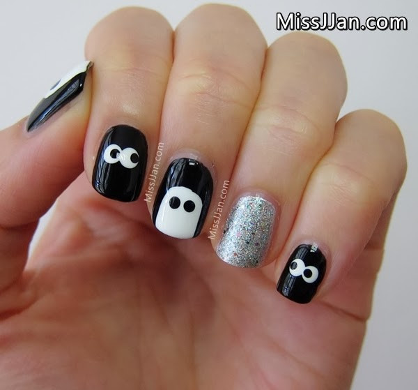 Cute Halloween Nail Designs
 MissJJan s Beauty Blog ♥ Spooky Eyes Nail Art Short