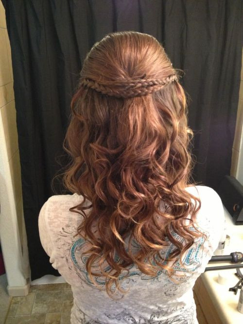 Cute Updo Hairstyles For Homecoming
 35 Diverse Home ing Hairstyles for Short Medium and