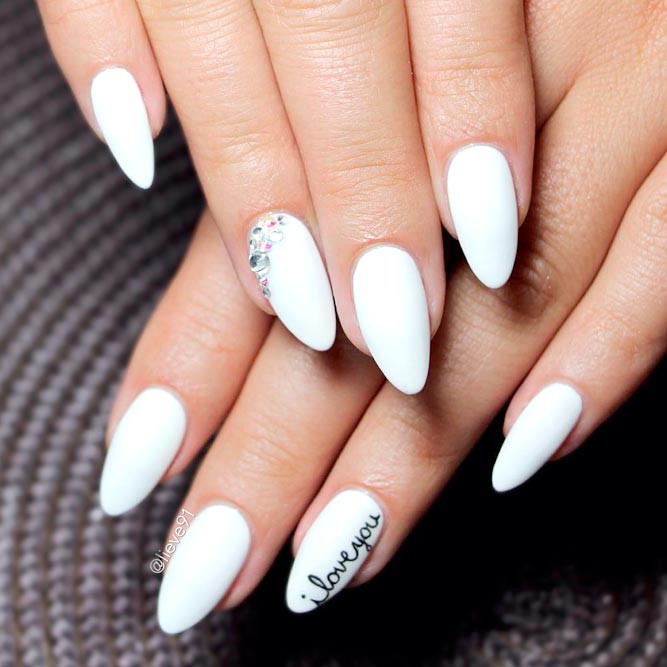 Cute White Nail Designs
 Awesome White Acrylic Nails