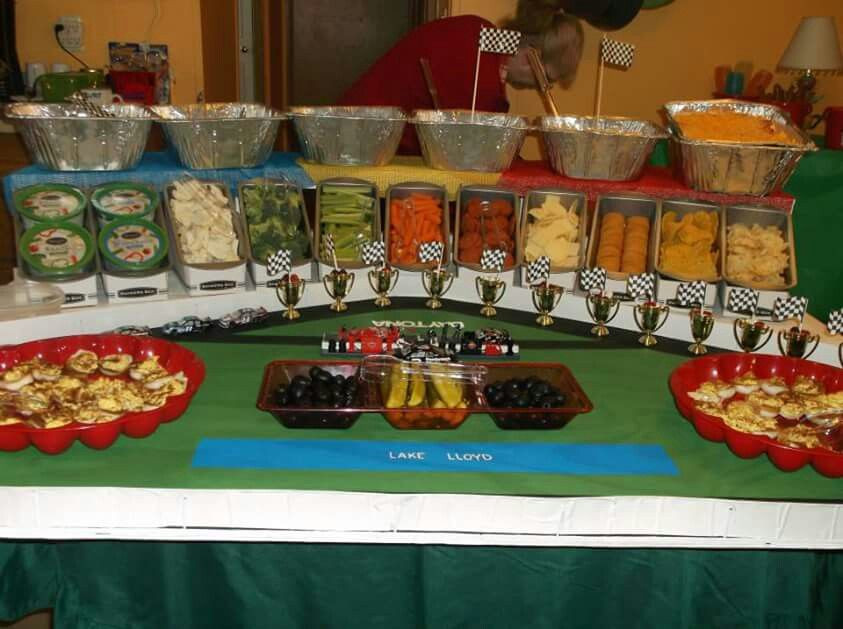 Daytona 500 Party Food Ideas
 This table my sister made to look like grandstands and