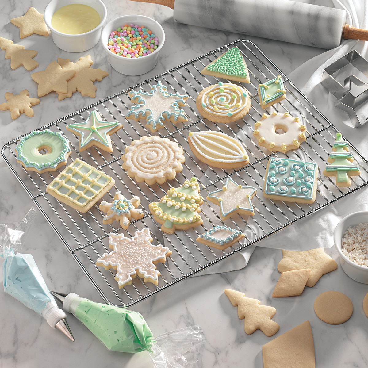 Decorate Christmas Cookies
 9 Easy Christmas Cookie Decorating Ideas