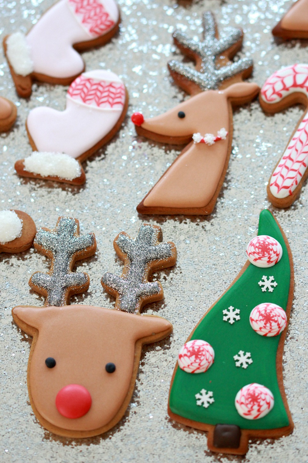 Decorate Christmas Cookies
 Video How to Decorate Christmas Cookies Simple Designs