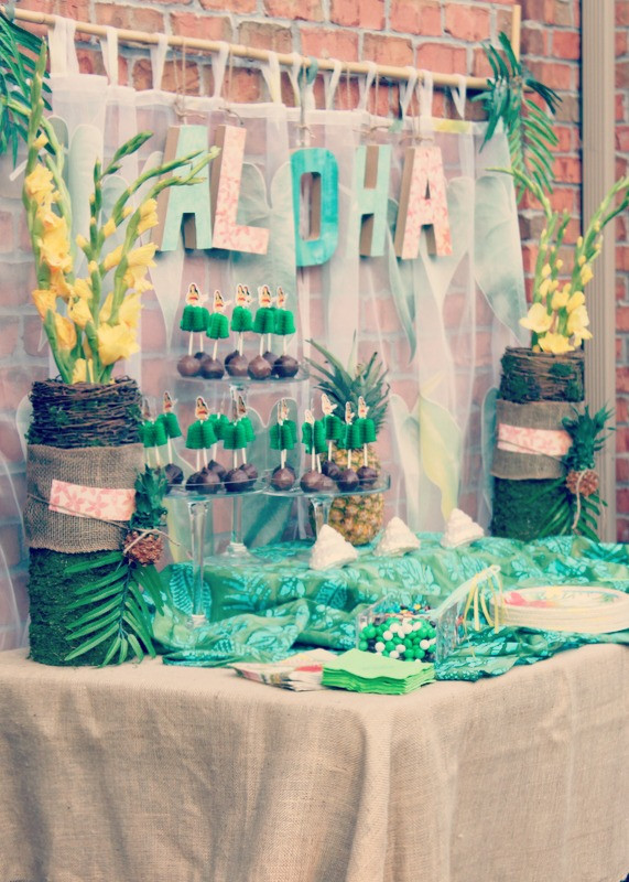 Decoration Ideas For Birthday Party
 Vintage Luau Party Style Oh My Creative