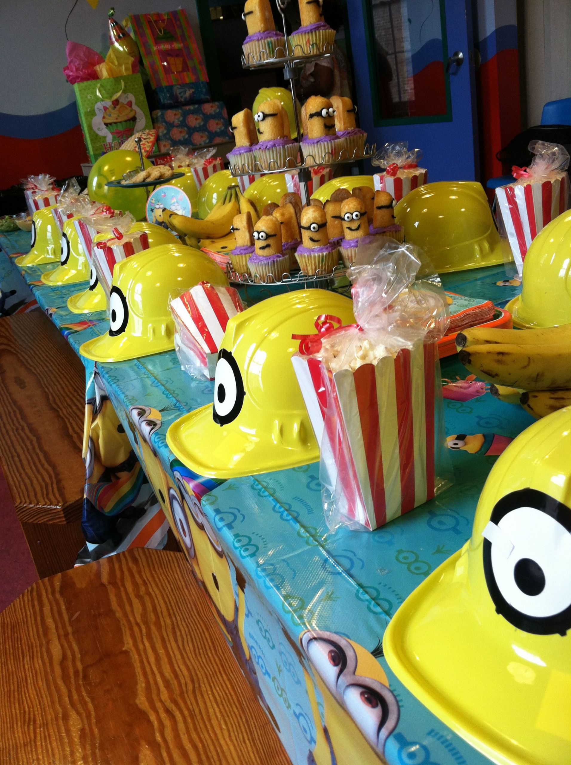 Despicable Me Birthday Decorations
 Birthday party Despicable Me love the construction hats