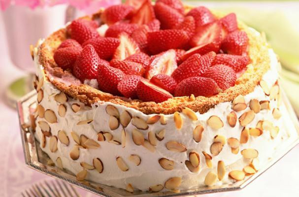 Diabetic Strawberry Cake
 Foodista