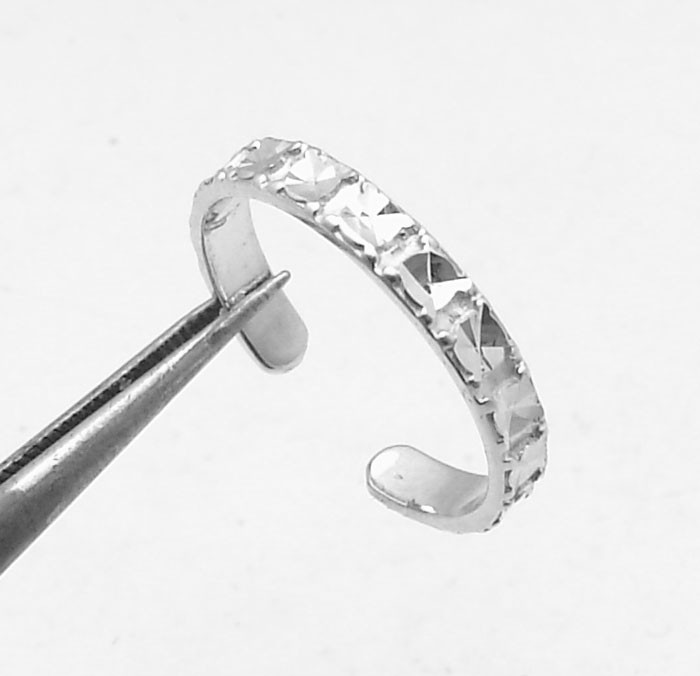 Diamond Toe Rings
 Adjustable Diamond Cut Band Design Toe Ring Solid Real 10K