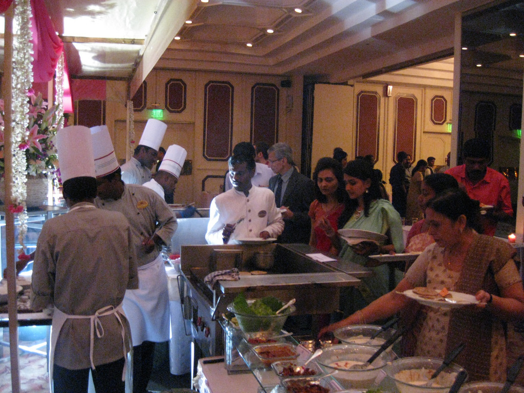 Dinner Buffet Indian
 14 Tips to Survive a Traditional Indian Wedding
