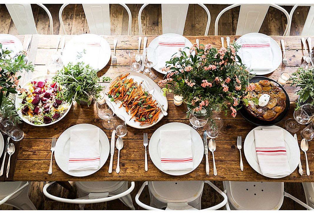 Dinner Party Table Settings Ideas
 7 Steps to Mastering the Casual Fall Dinner Party