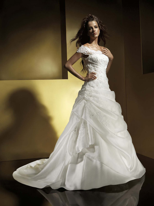 Discounted Wedding Gowns
 A line Cap Sleeves Chapel Train Organza Wedding Dresses