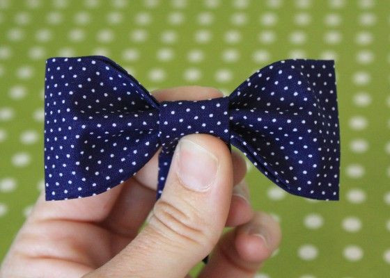 DIY Baby Bow Ties
 made these no sew bow ties last minute for easter