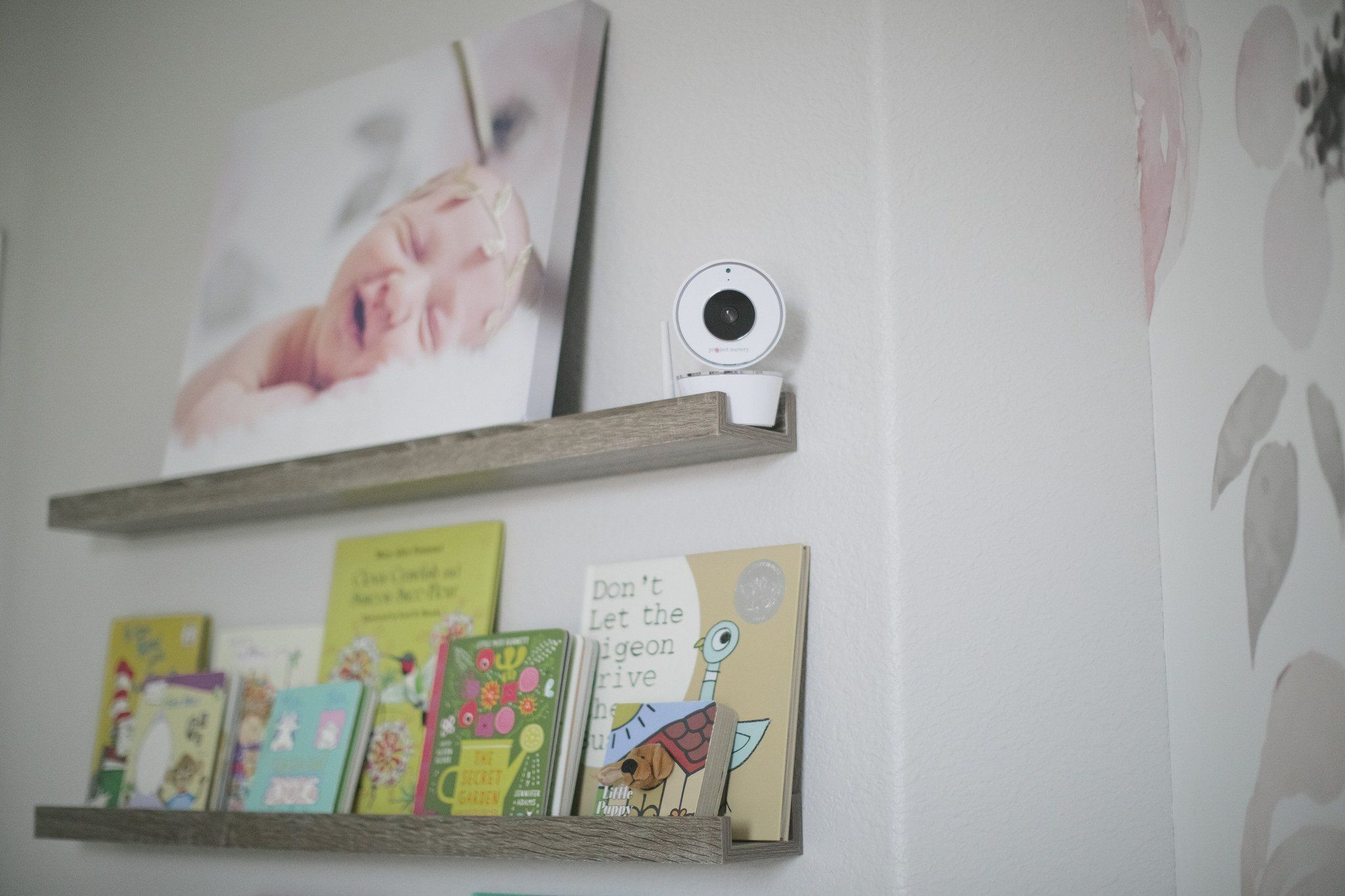 DIY Baby Monitor
 Project Nursery 5” High Definition Baby Monitor System