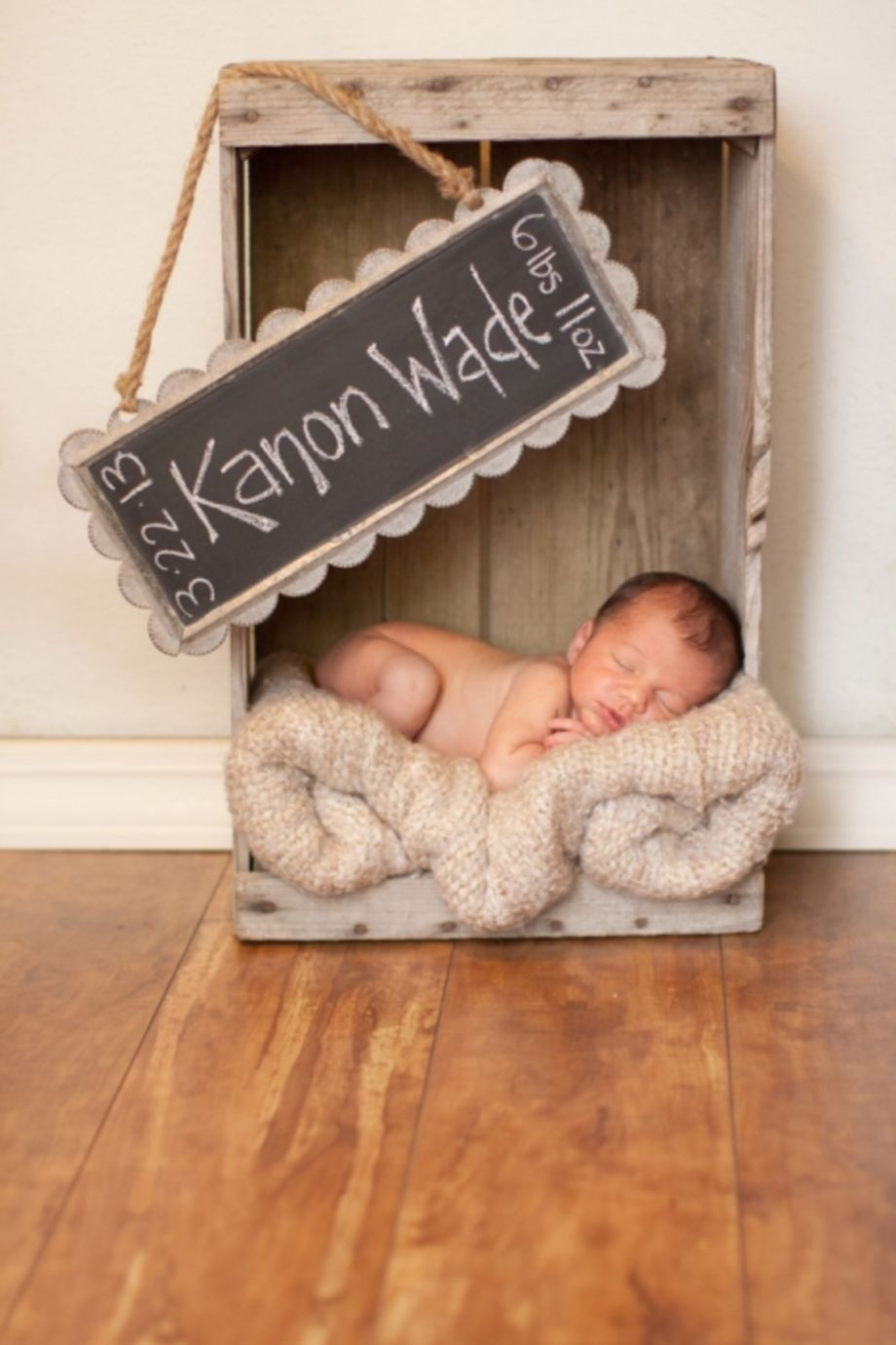DIY Baby Photoshoot
 50 Cute DIY Newborn graphy Prop Ideas