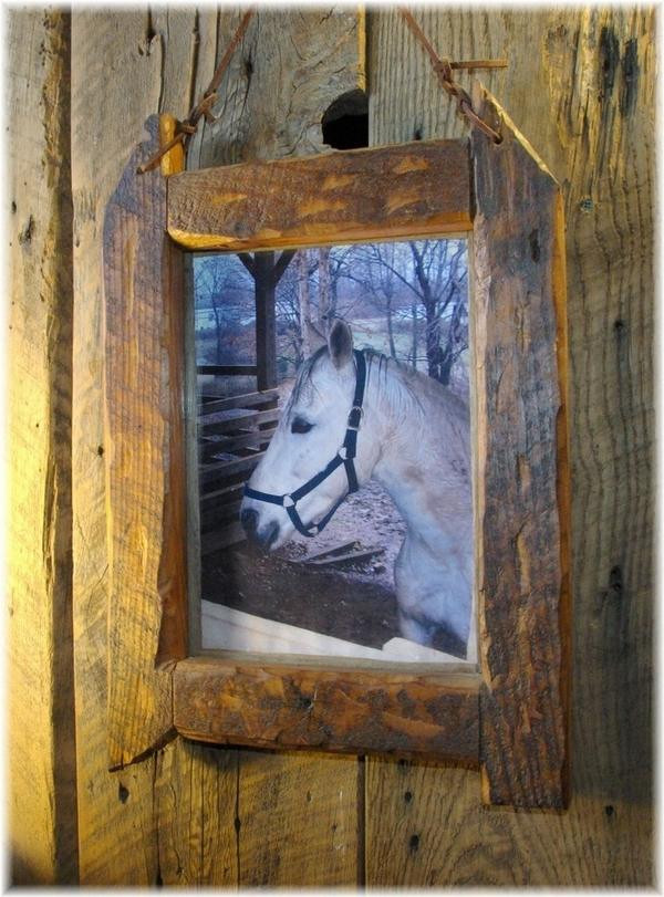 DIY Barnwood Picture Frame
 Rustic picture frames – lovely accents in the rustic décor